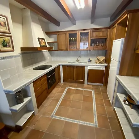 Holiday home Cal Cuaresma Isona