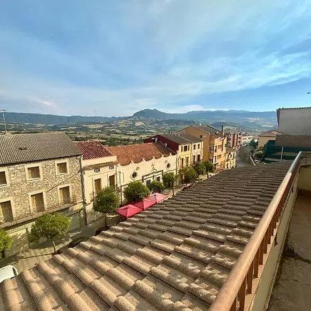 Holiday home Cal Cuaresma